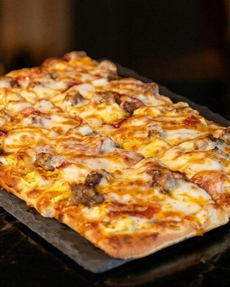 Big Easy Breakfast Flatbread